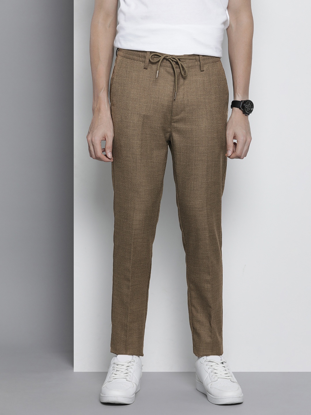 

The Indian Garage Co Textured Regular Fit Chinos Trousers, Olive