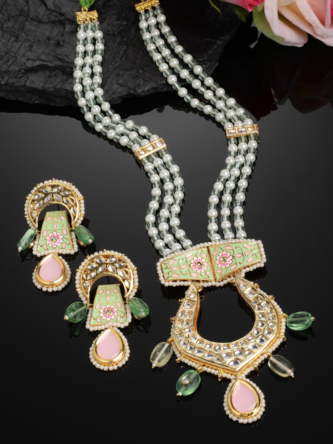 

DUGRISTYLE Gold-Plated Kundan-Studded Necklace & Earrings Set