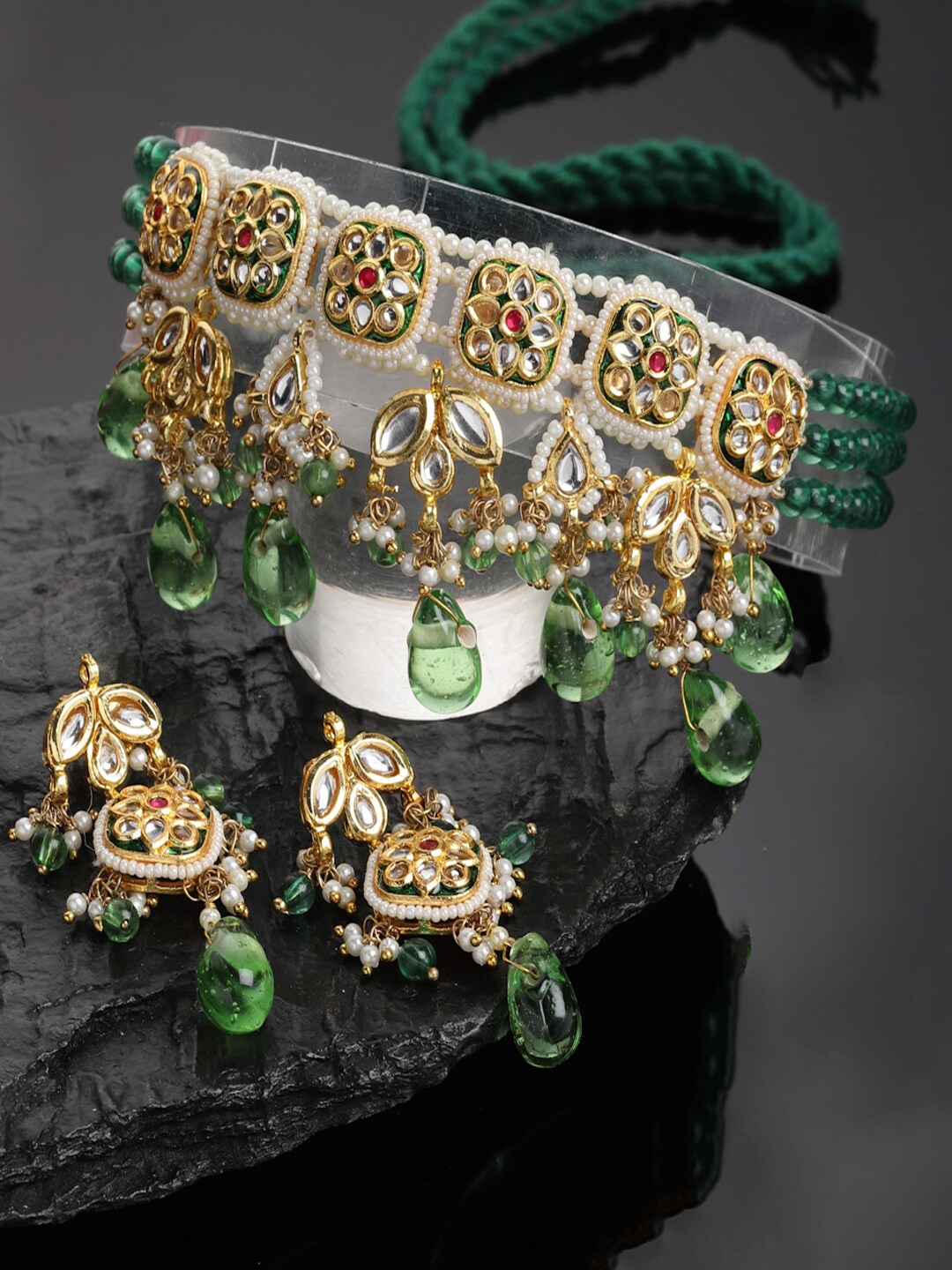 

DUGRISTYLE Gold-Plated Kundan Studded & Pearl Beaded Jewellery Set, Green