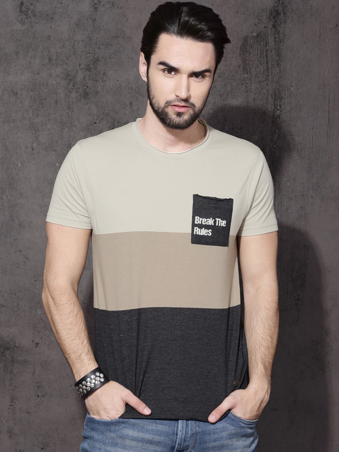 

Roadster Men Beige & Charcoal Grey Colourblocked Round Neck T-shirt