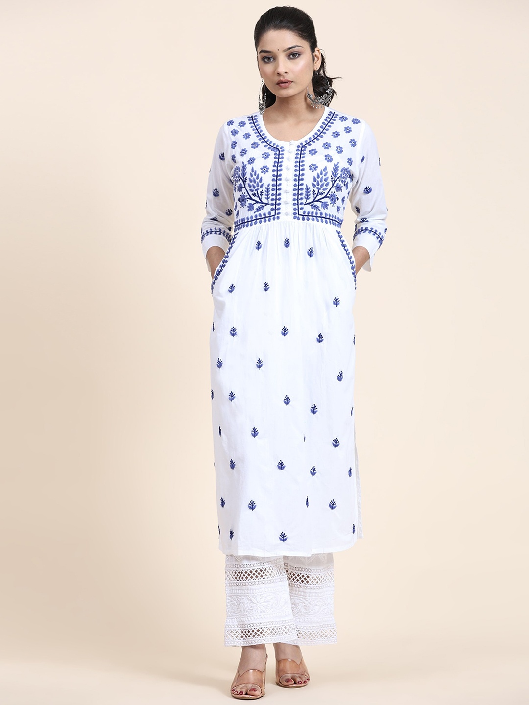 

HOUSE OF KARI Women White Geometric Printed Thread Work Kurta