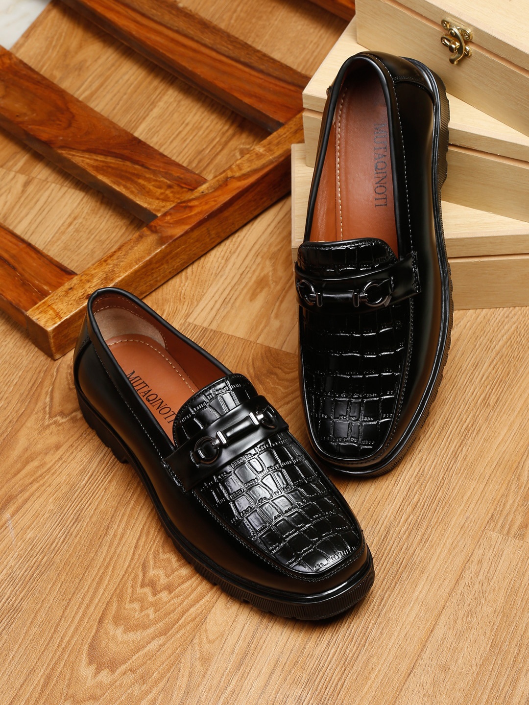 

MUTAQINOTI Men Textured Lightweight Formal Loafers, Black