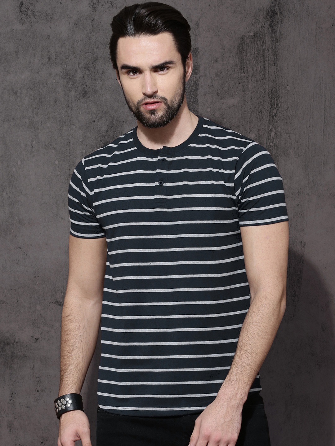 

Roadster Men Navy & Grey Striped Henley Neck T-shirt, Navy blue