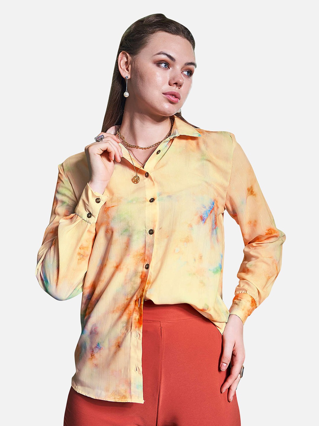 

NEOFAA Women White Printed Casual Shirt