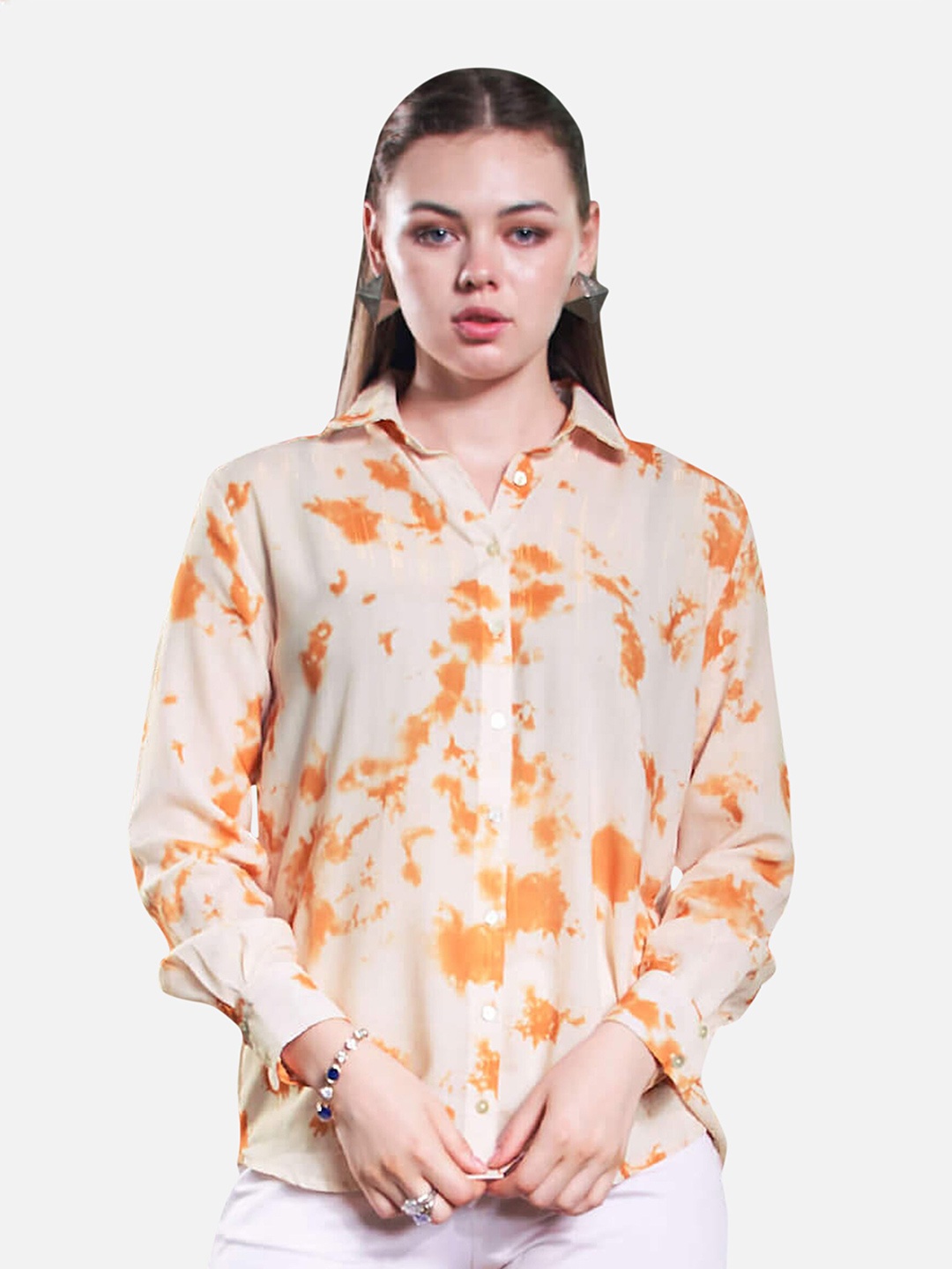 

NEOFAA Women Orange Floral Printed Casual Shirt