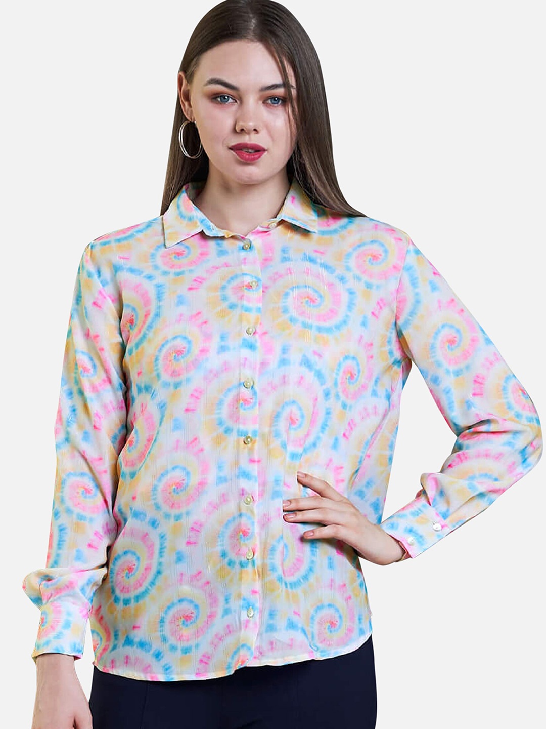 

NEOFAA Women Pink Floral Printed Casual Shirt