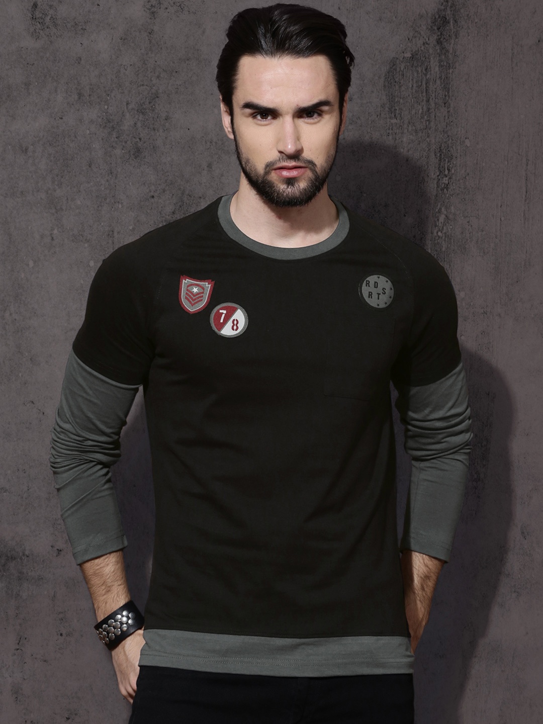 

Roadster Men Black Pure Cotton T-shirt