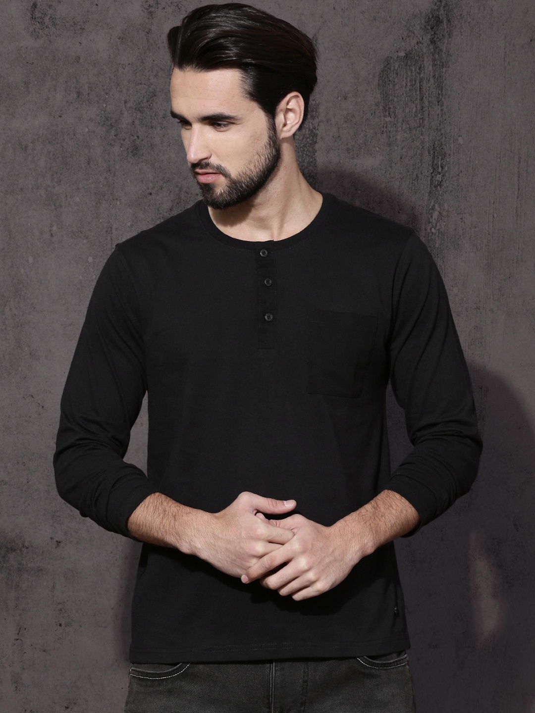 

Roadster Men Black Solid Henley Neck Pure Cotton T-shirt