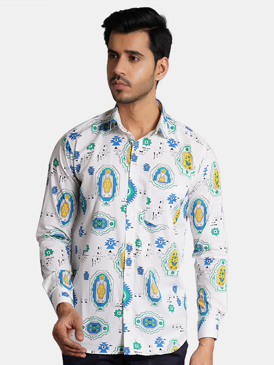 

Wintage Ethnic Motifs Printed Pure Cotton Casual Shirt, White