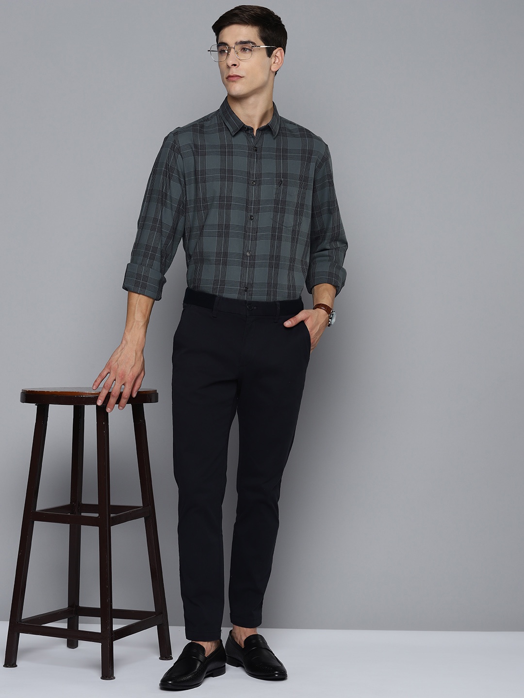 

Indian Terrain Pure Cotton Slim Fit Tartan Checks Opaque Semiformal Shirt, Black