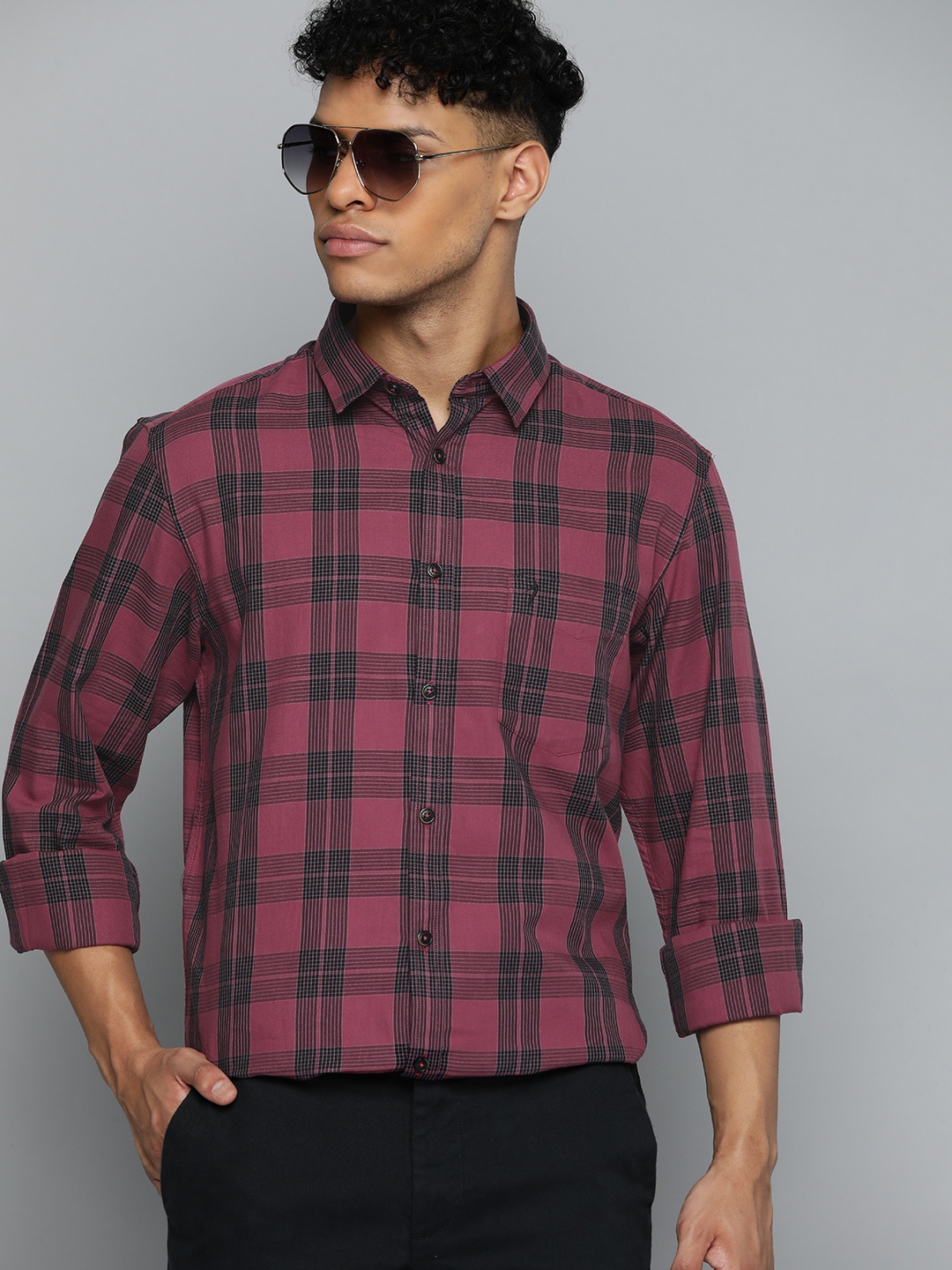 

Indian Terrain Slim Fit Tartan Checked Cotton Semiformal Shirt, Maroon