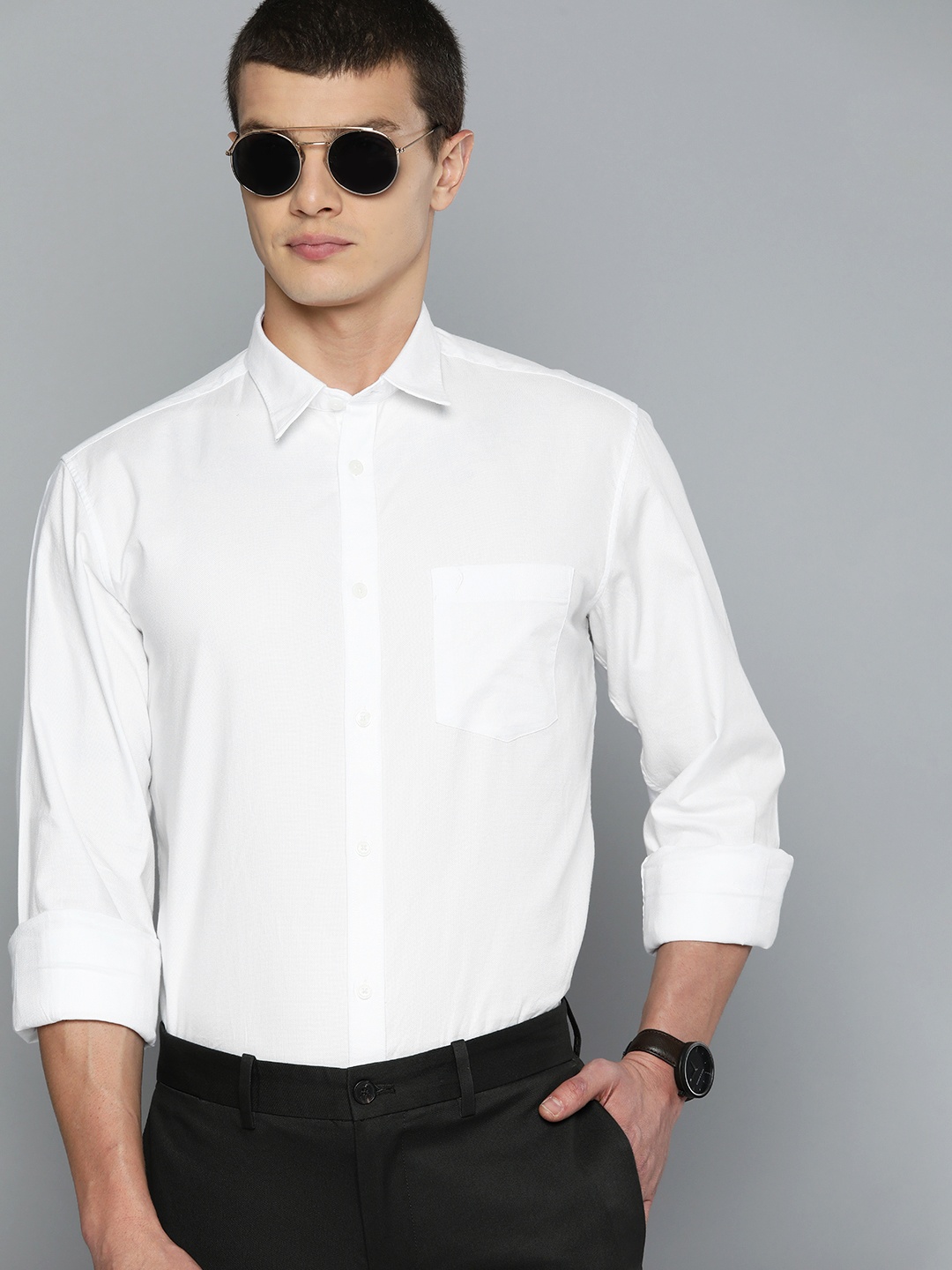 

Indian Terrain Men Pure Cotton Textured Slim Fit Semiformal Shirt, White