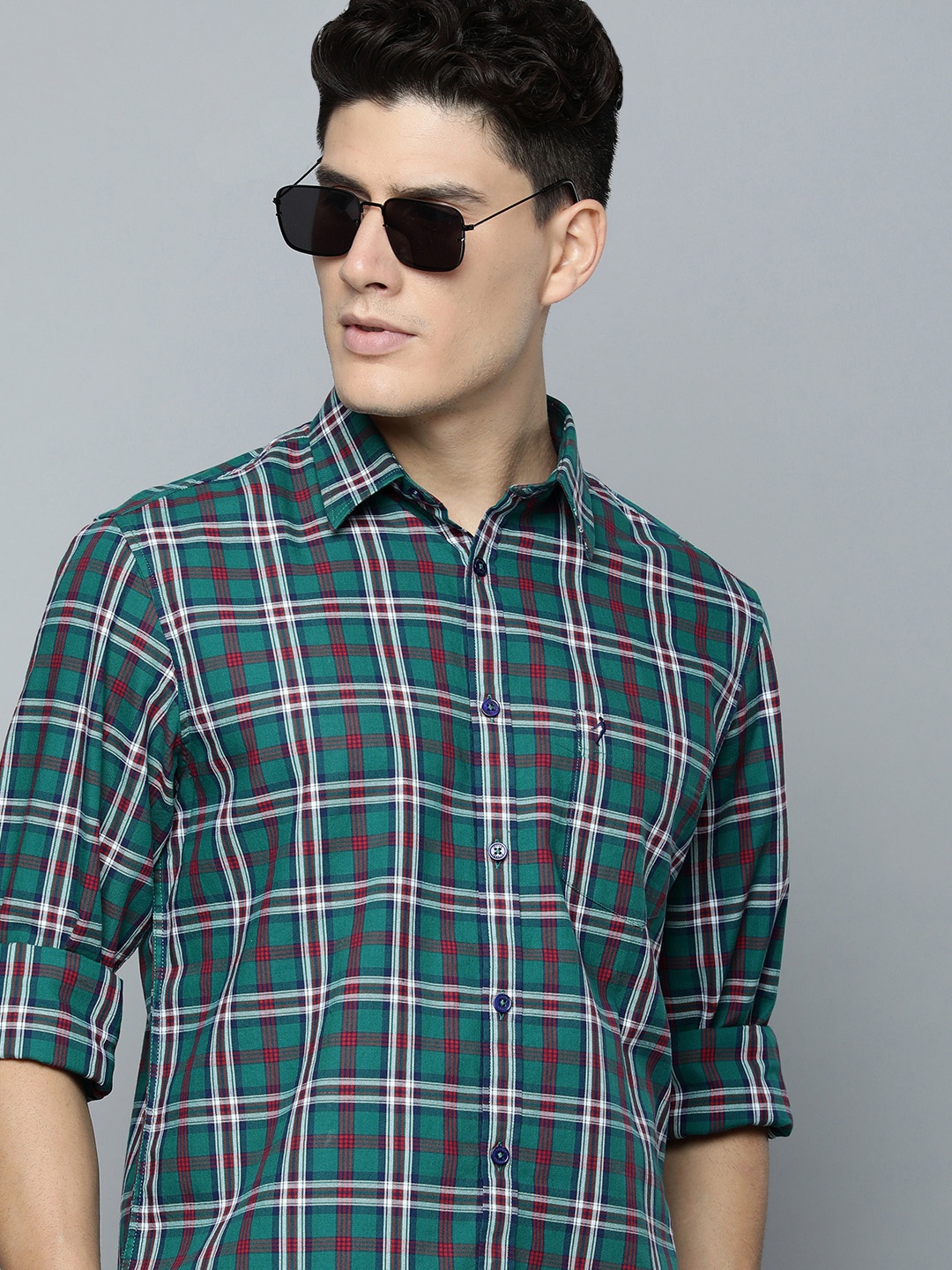 

Indian Terrain Men Green Chiseled Slim Fit Tartan Checks Opaque Checked Casual Shirt