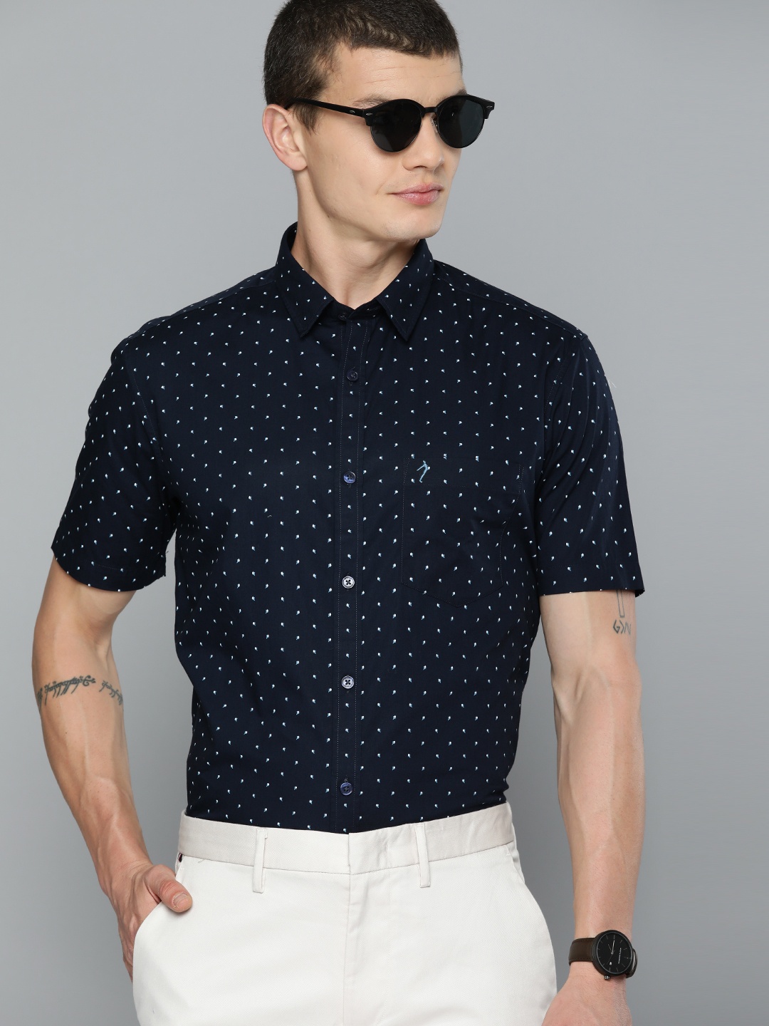 

Indian Terrain Pure Cotton Chiseled Slim Fit Printed Smart Casual Shirt, Navy blue