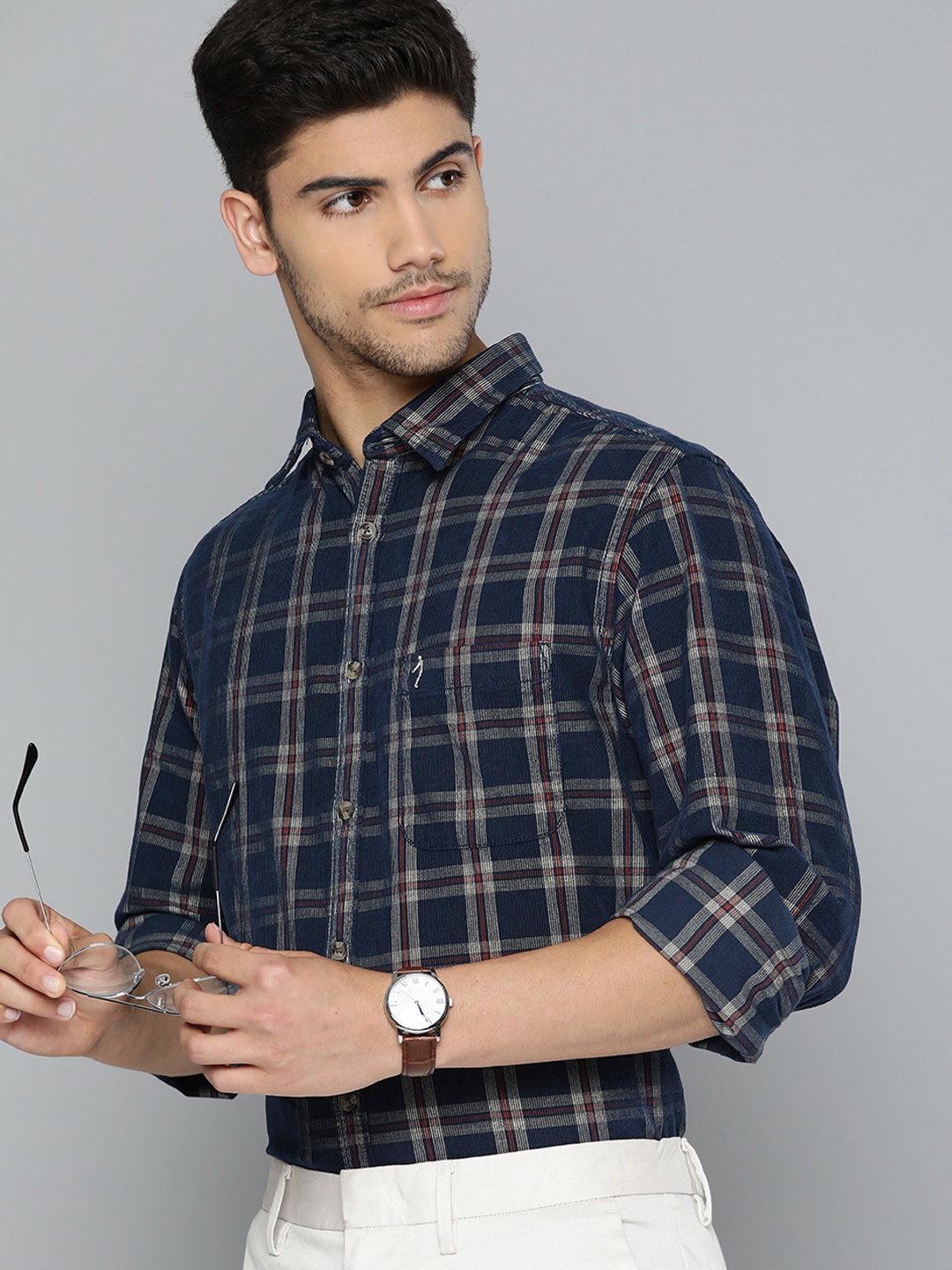 

Indian Terrain Men Chiseled Slim Fit Tartan Checks Opaque Checked Semiformal Shirt, Navy blue