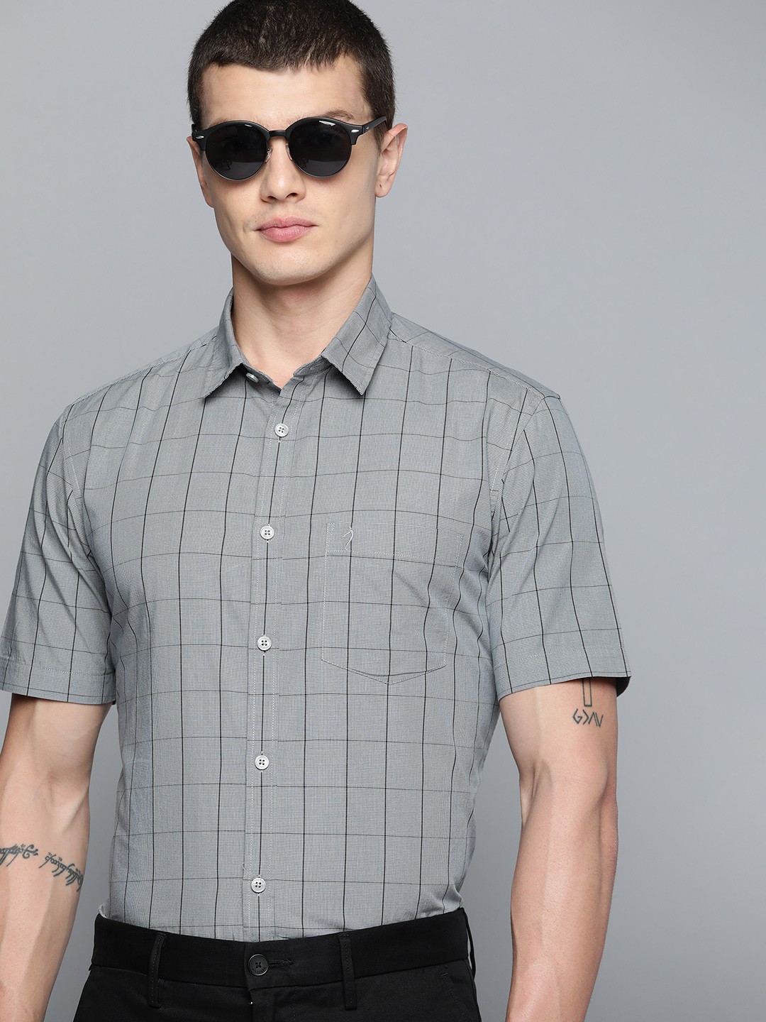 

Indian Terrain Pure Cotton Slim Fit Windowpane Checks Opaque Semmiformal Shirt, Black
