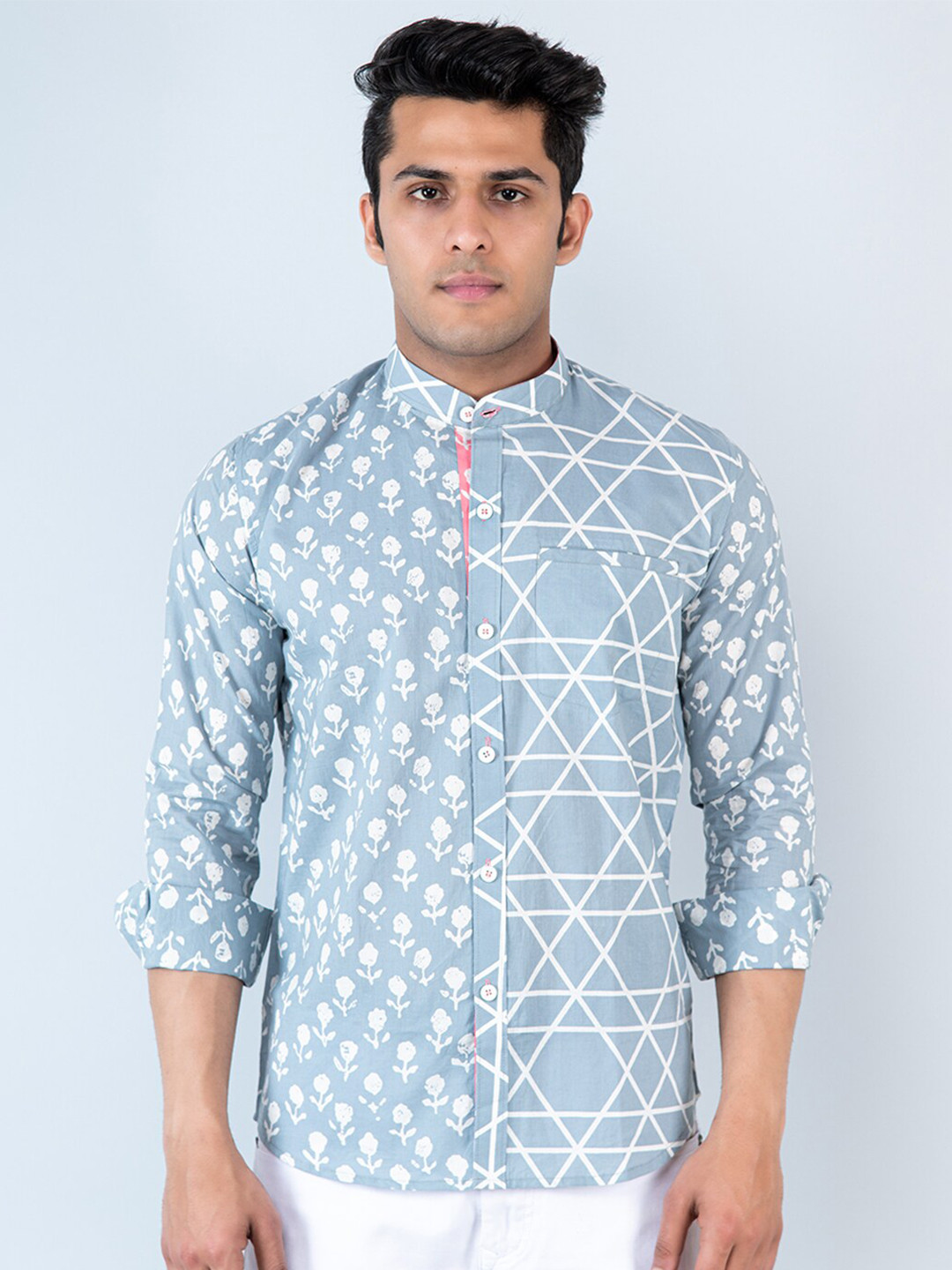 

Tistabene Ethnic Motifs Printed Cotton Slim Fit Casual Shirt, Blue
