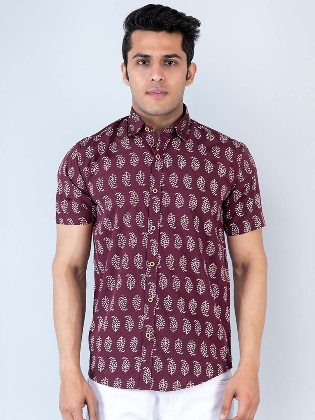 

Tistabene Comfort Spread Collar Slim Fit Ethnic Motifs Printed Casual Shirt, Burgundy
