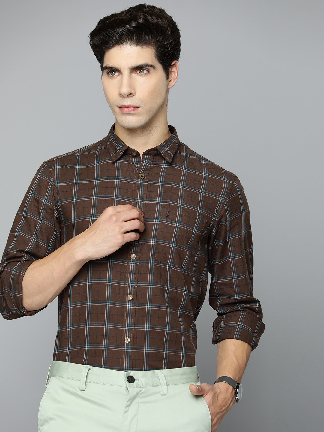 

Indian Terrain Men Slim Fit Checked Pure Cotton Casual Shirt, Brown