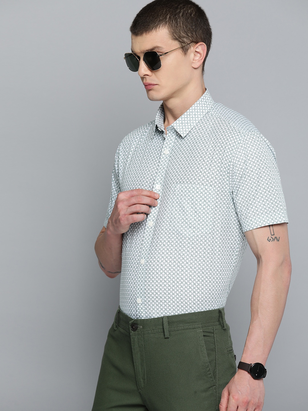 

Indian Terrain Slim Fit Printed Pure Cotton Shirt, White