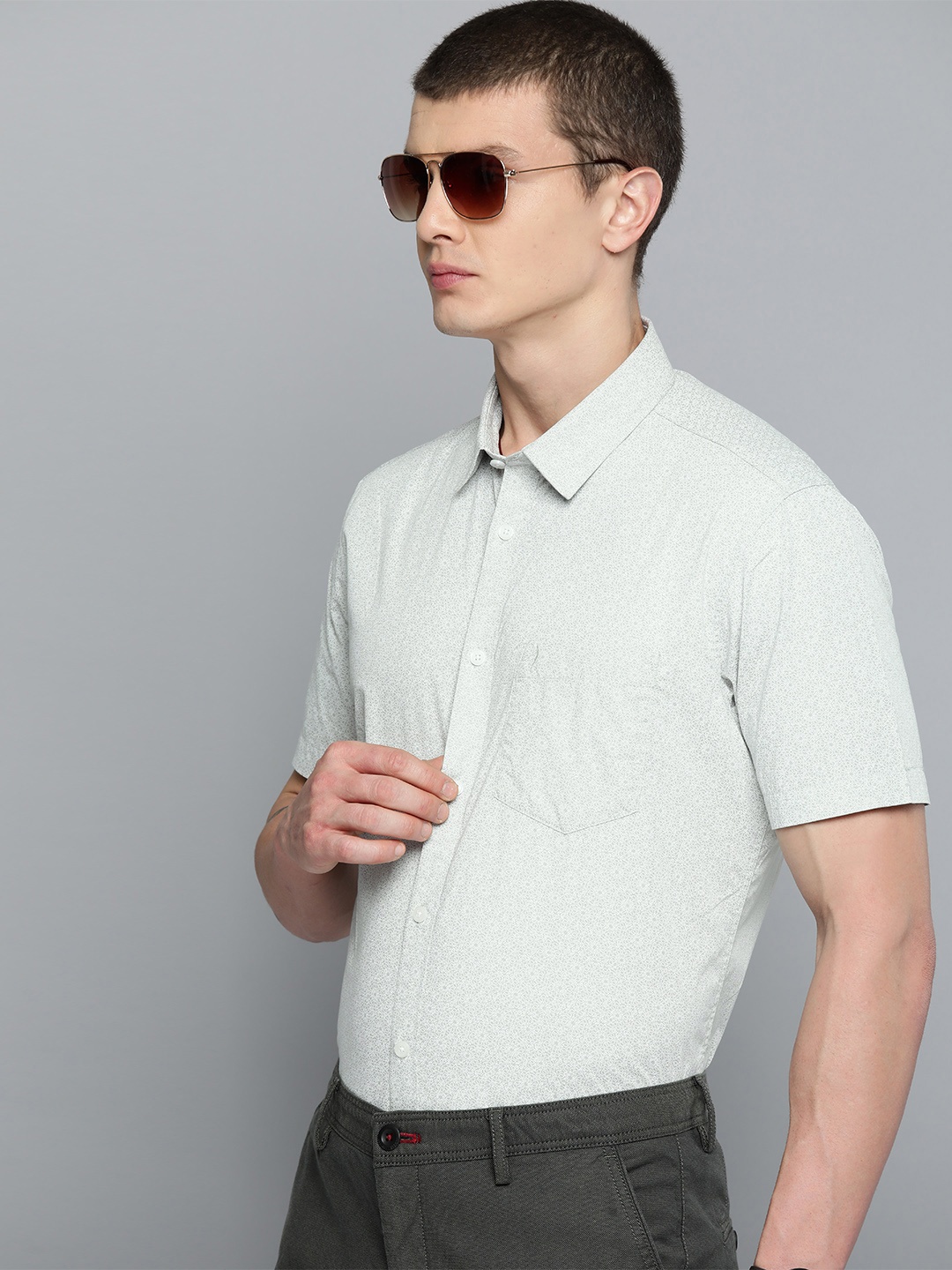 

Indian Terrain Men Slim Fit Printed Pure Cotton Casual Shirt, Grey