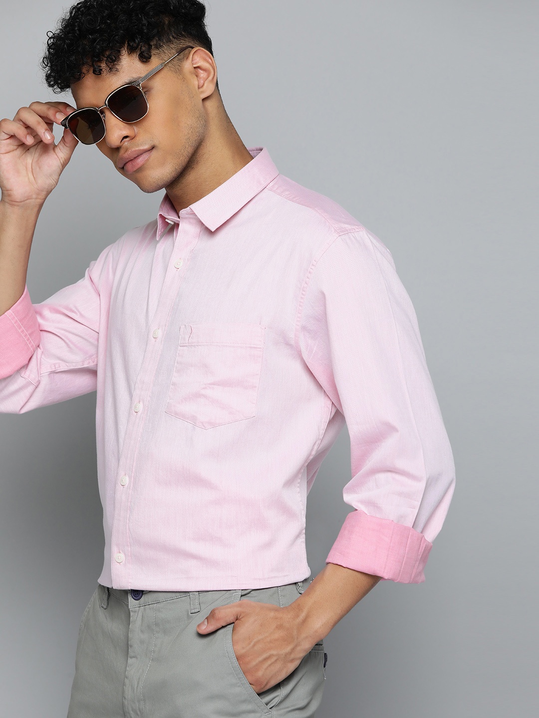

Indian Terrain Men Pure Cotton Slim Fit Semi-Formal Shirt, Pink