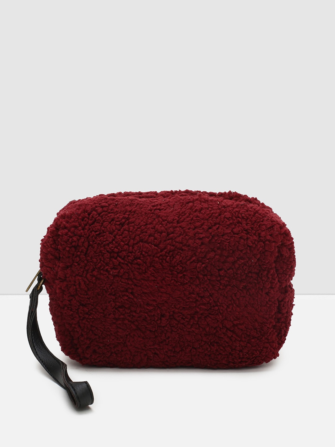 

max Women Maroon Travel Pouch