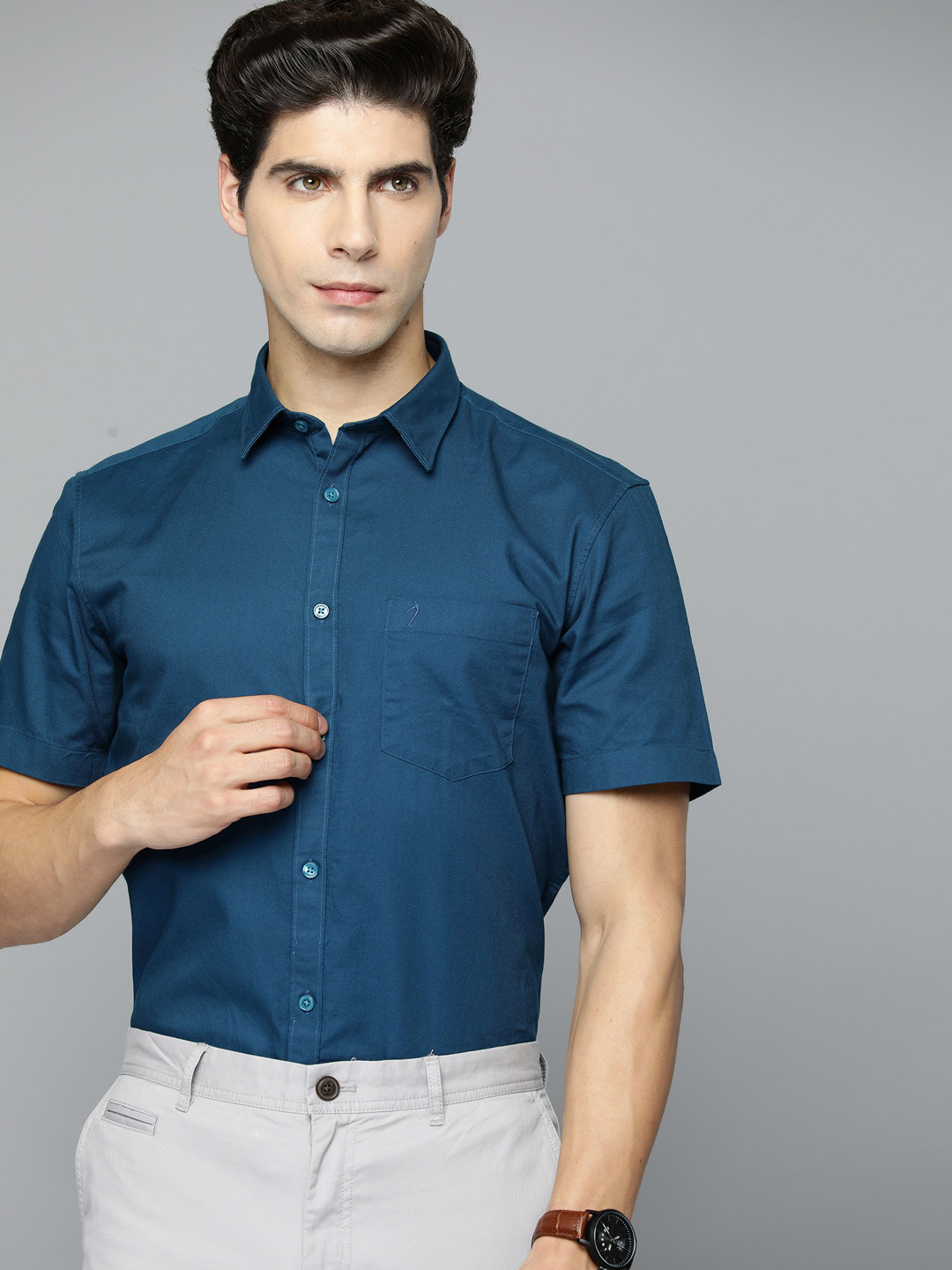 

Indian Terrain Men Slim Fit Pure Cotton Casual Shirt, Teal