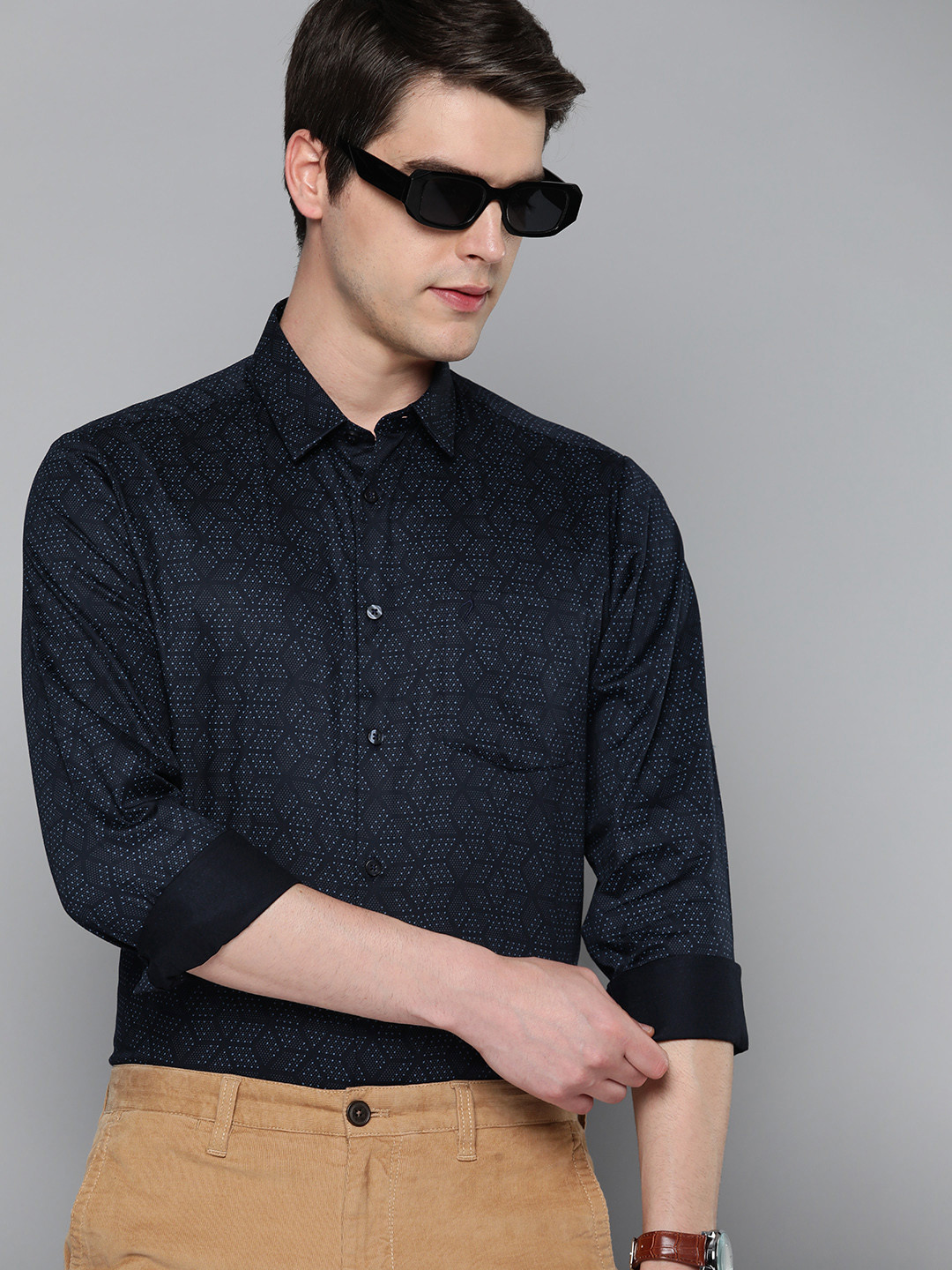 

Indian Terrain Cotton Slim Fit Printed Smart Casual Shirt, Navy blue