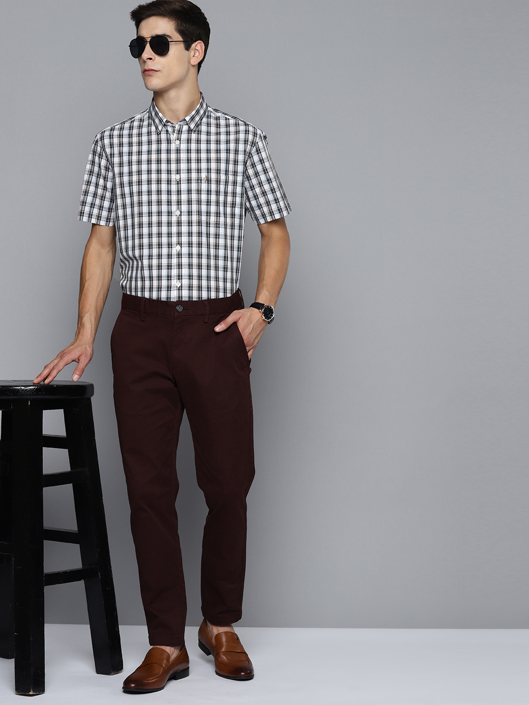 

Indian Terrain Men Pure Cotton Slim Fit Tartan Checked Formal Shirt, White