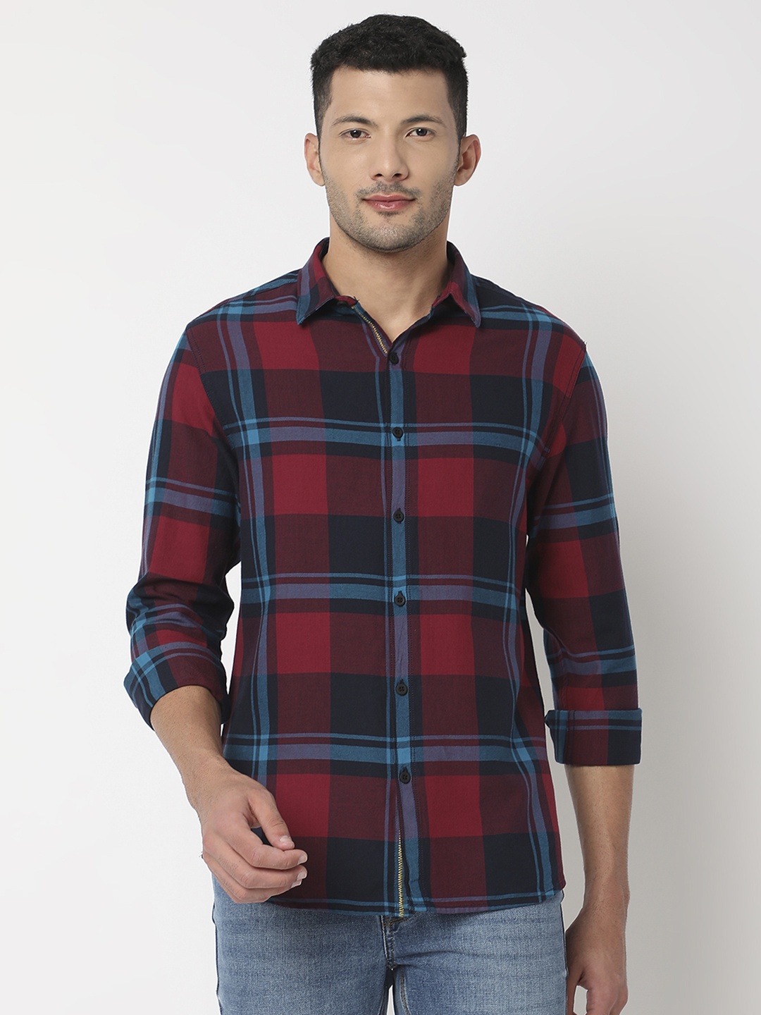 

SPYKAR Pure Cotton Slim Fit Checked Casual Shirt, Maroon