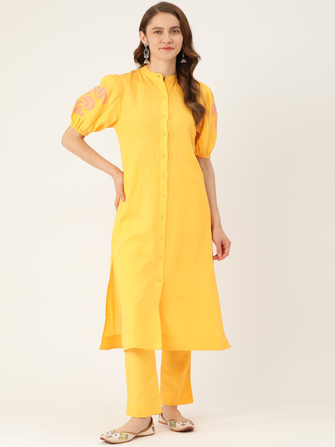 

MISRI Floral Printed Regular Kurta with Trousers, Yellow