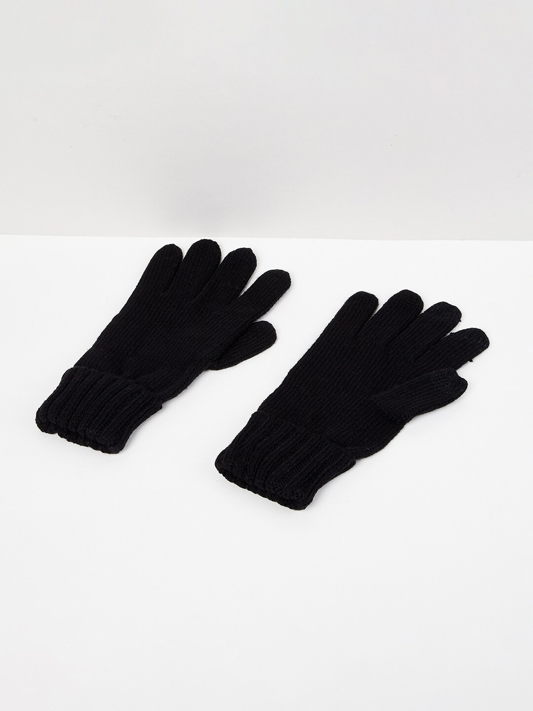 

max Men Patterned Acrylic Winter Hand Gloves, Black