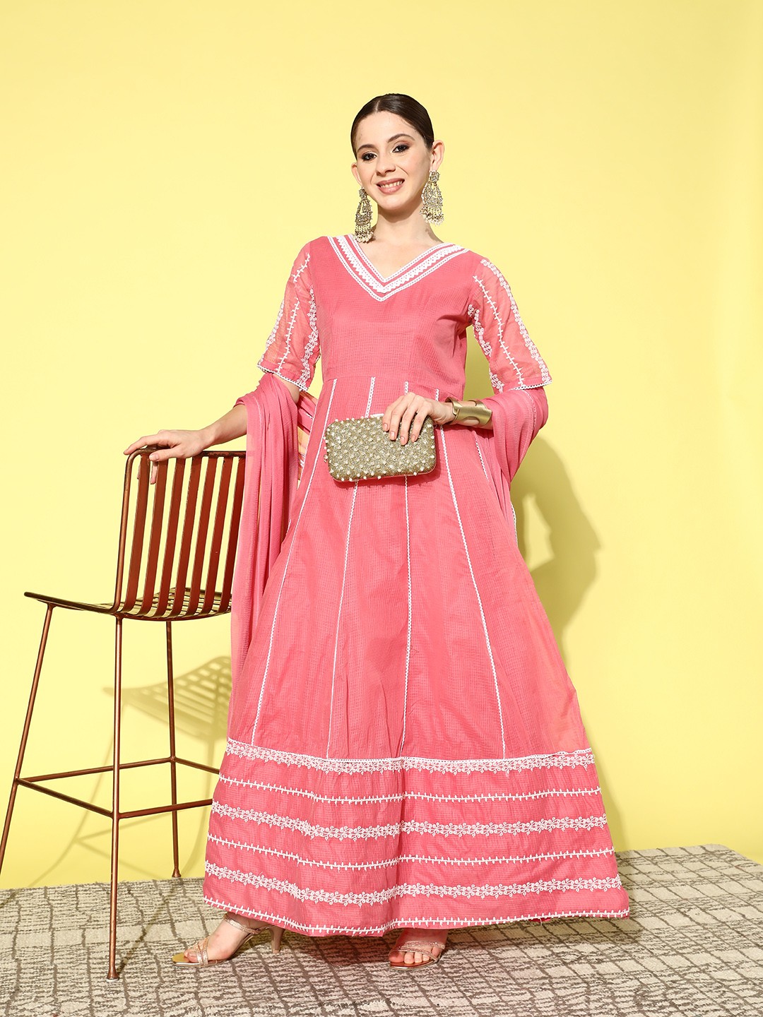

Inddus Floral Embroidered Thread Work Anarkali Kurta, Pink