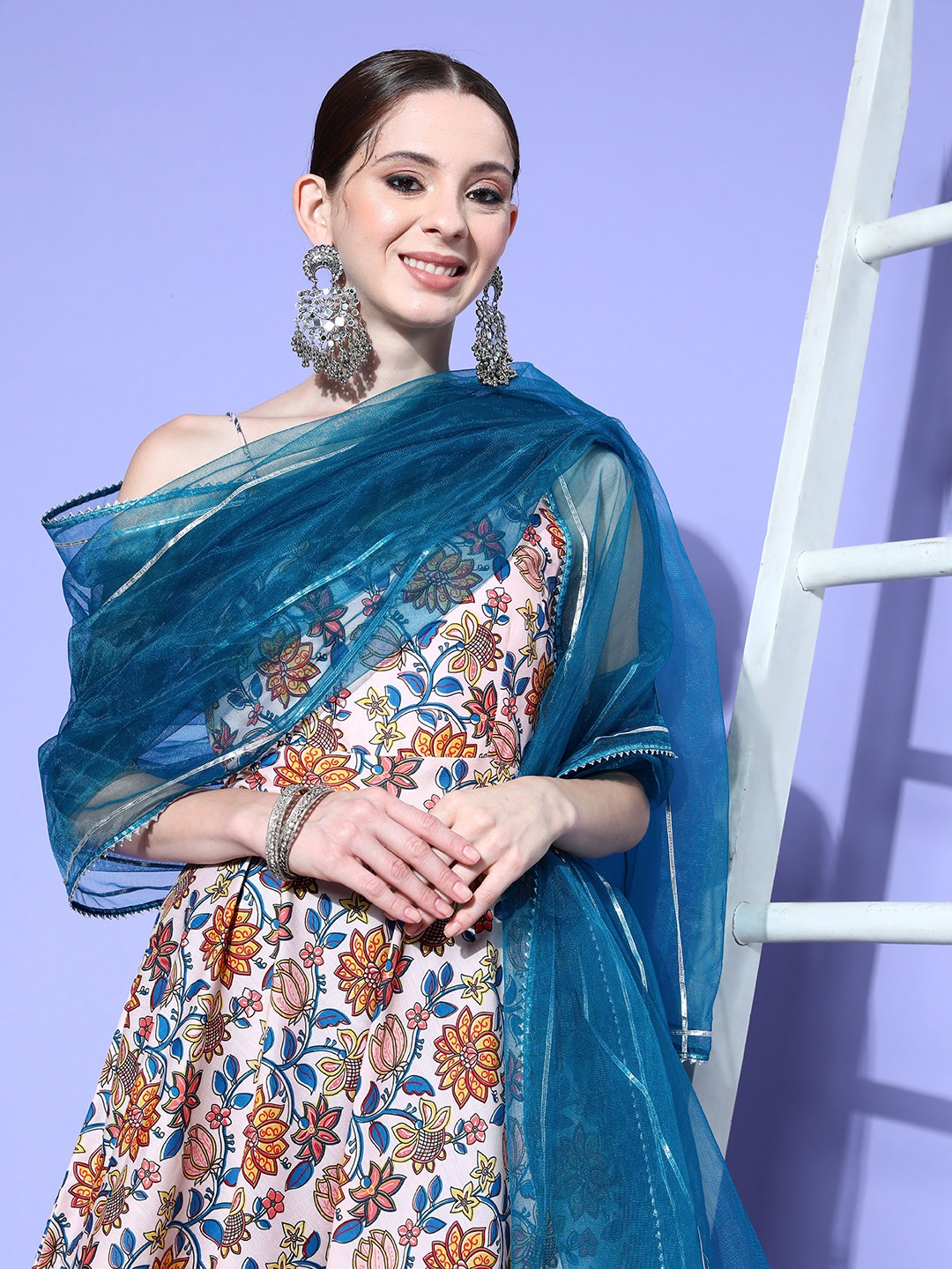

Inddus Women Peach-Coloured Floral Printed Regular Kurta with Trousers & With Dupatta