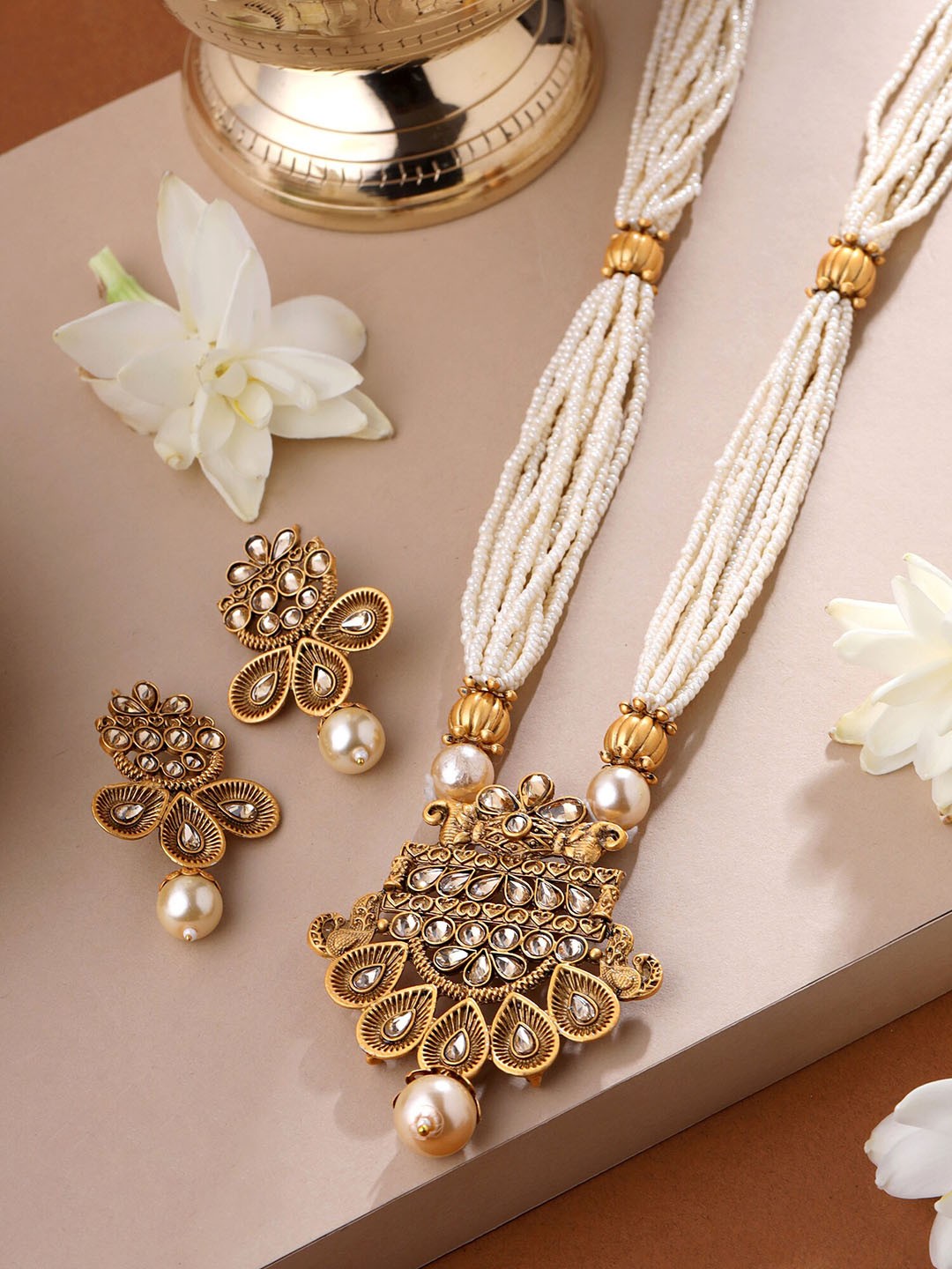 

Yellow Chimes Gold-Plated Stone Studded & Pearls Beaded Jewellery Set, White