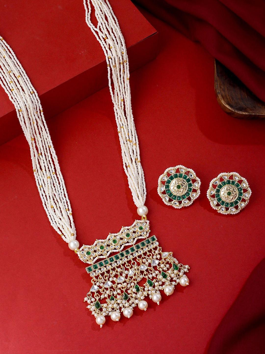 

Yellow Chimes Gold-Plated Kundan-Studded & moti Beaded Long Jewellery Set, Green