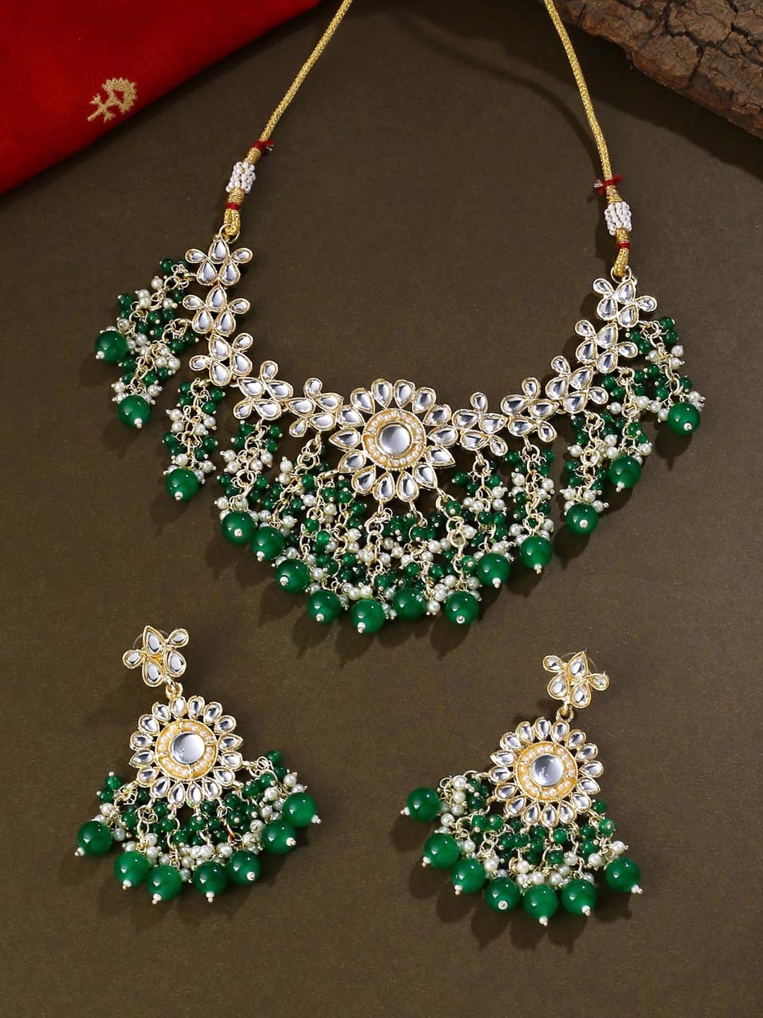

Yellow Chimes Gold-Plated Kundan-Studded & Beaded Choker Jewellery Set, Green