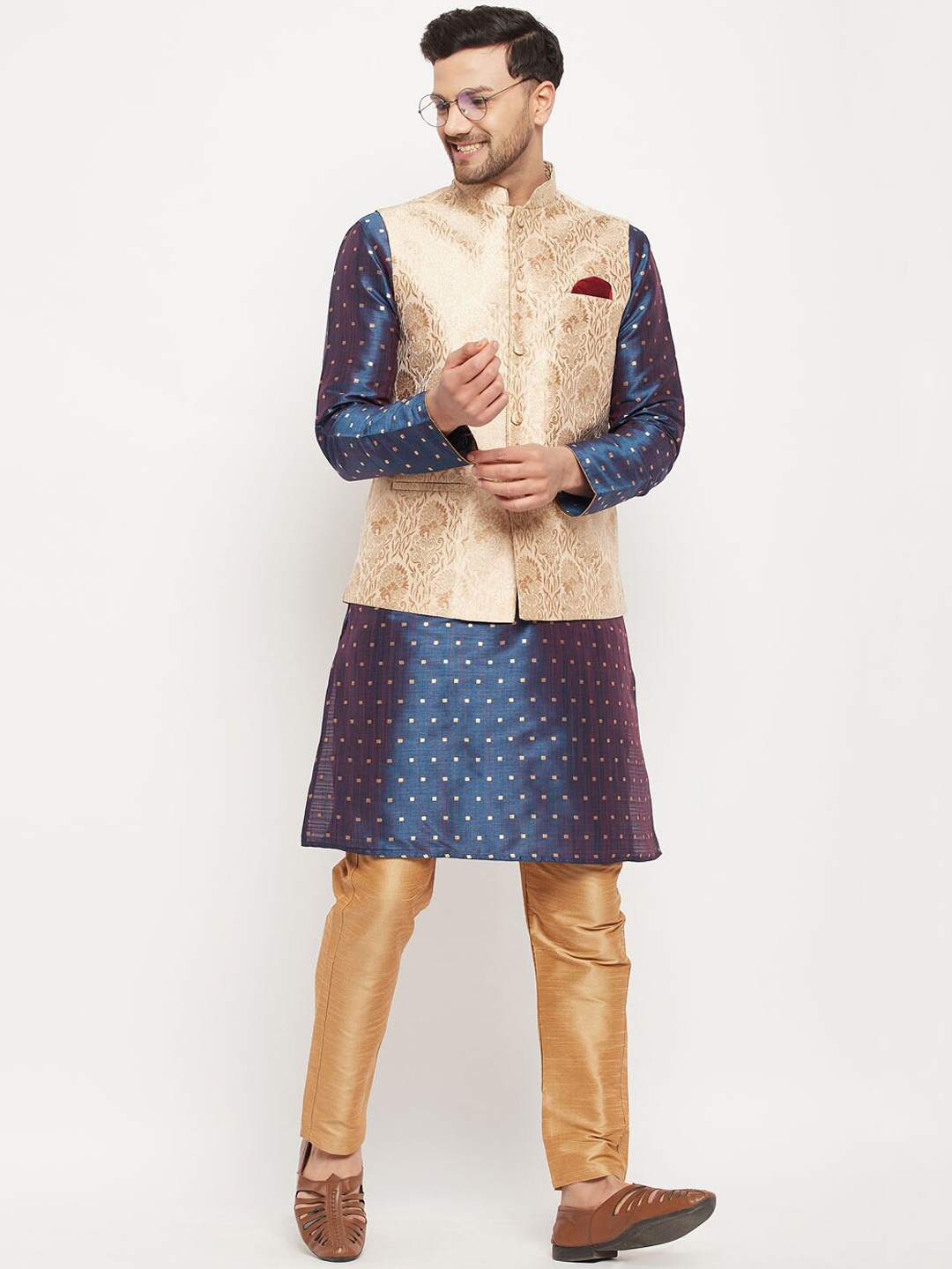 

VASTRAMAY Straight Kurta with Pyjamas & Nehru Jacket, Navy blue