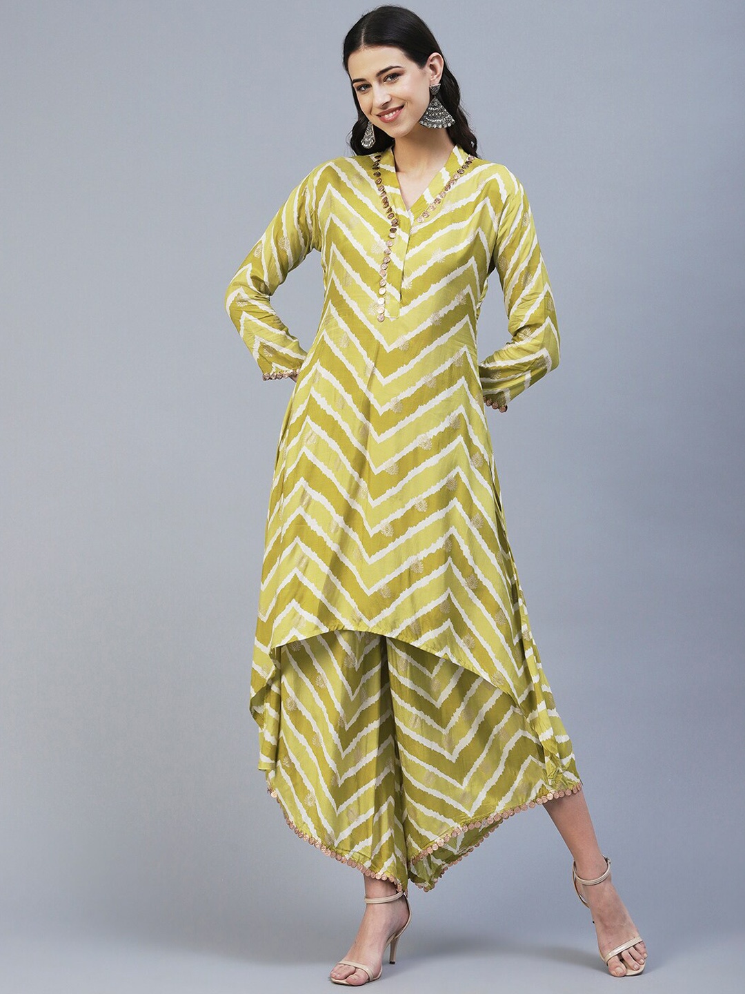 

Envy Me by FASHOR Chevron Printed Coin Detailed Muslin Silk Kurta With Palazzo Co-Ords Set, Green