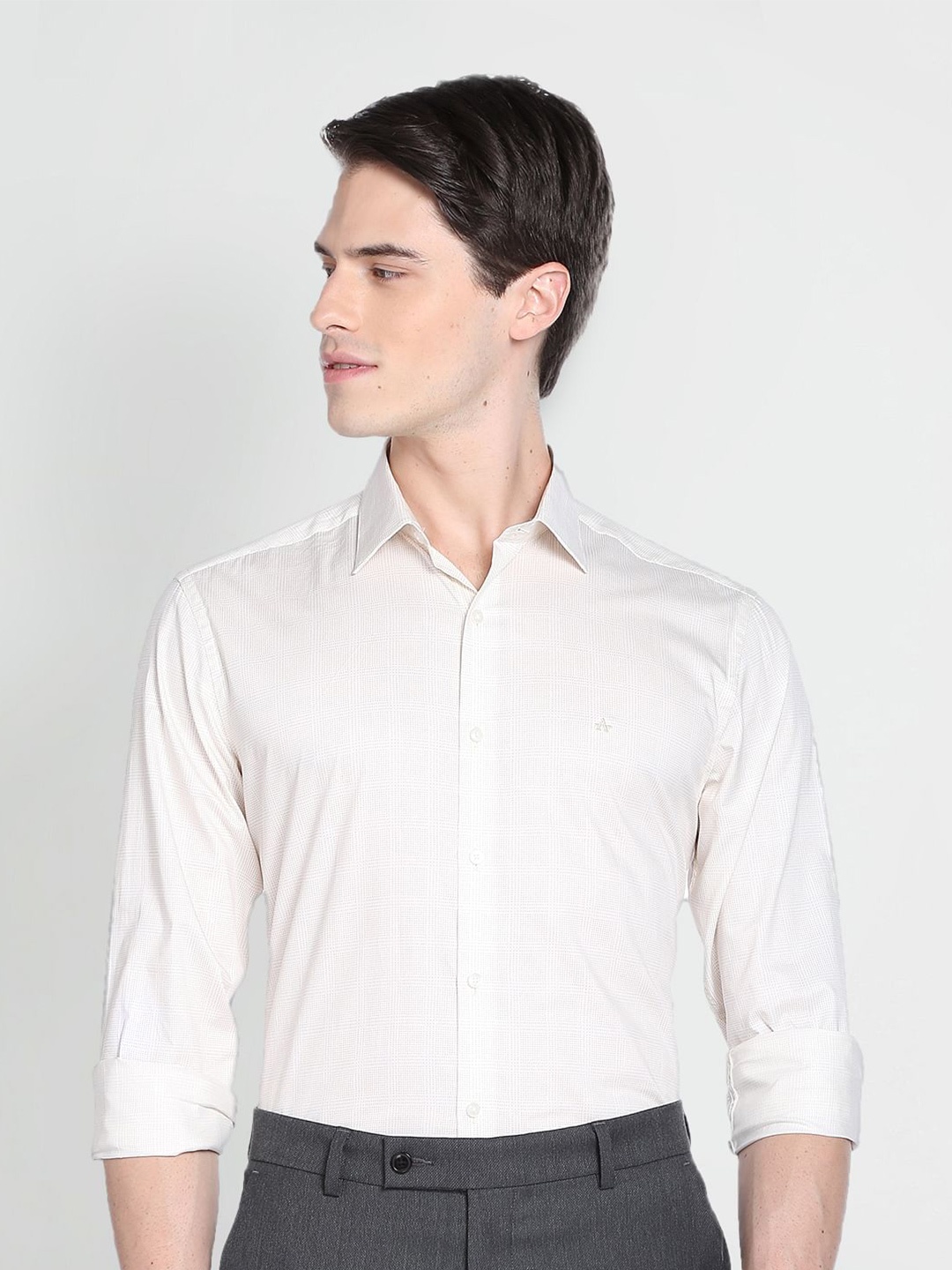 

Arrow Checked Spread Collar Twill Pure Cotton Formal Shirt, White