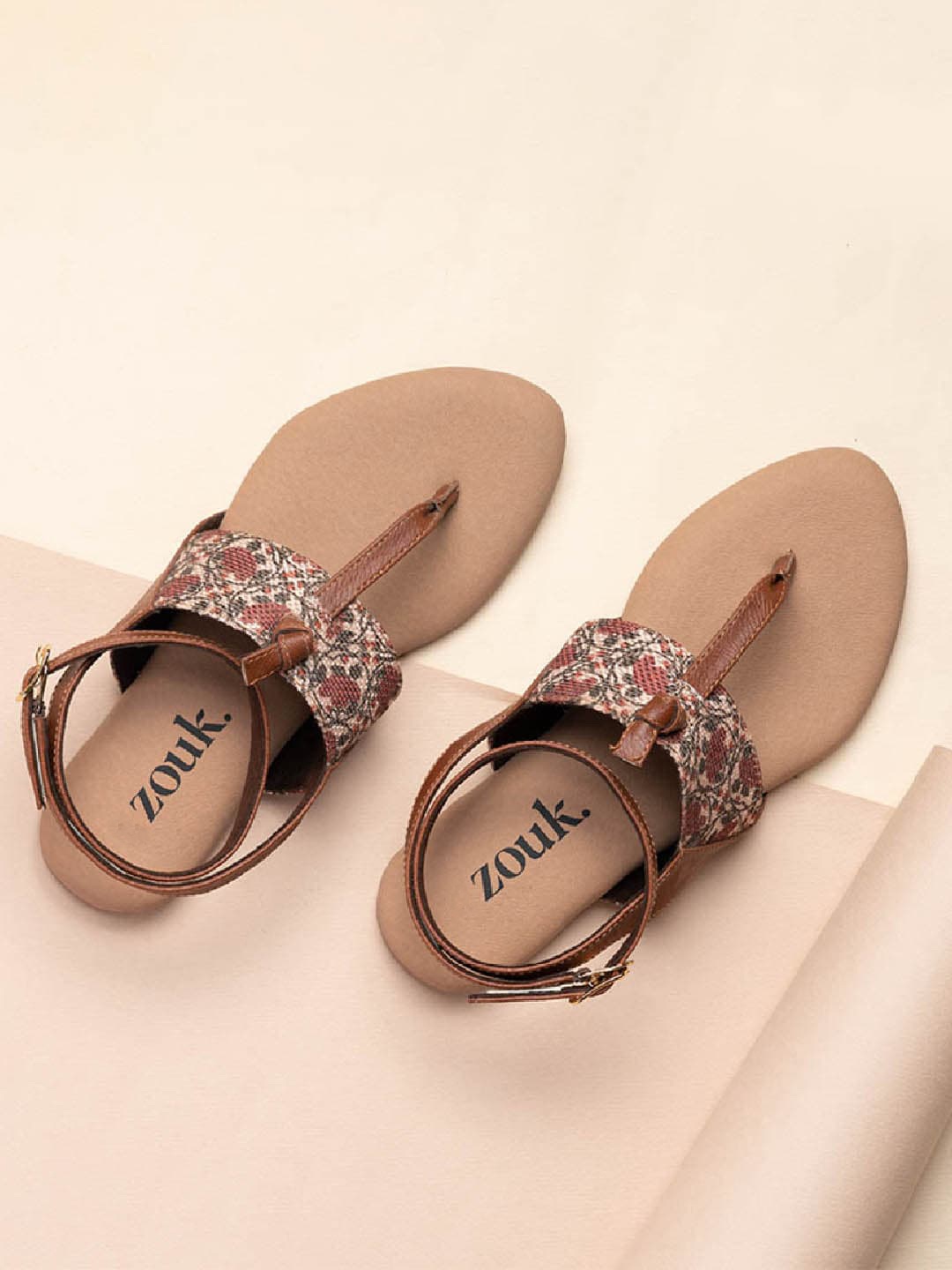 

ZOUK Printed T-Strap Flats, Brown