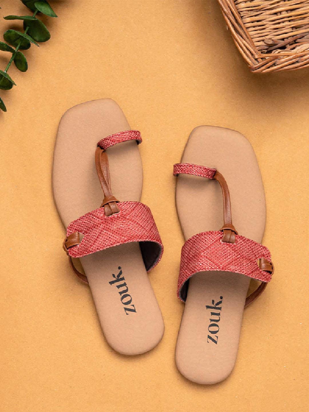 

ZOUK Printed One Toe Flats, Red
