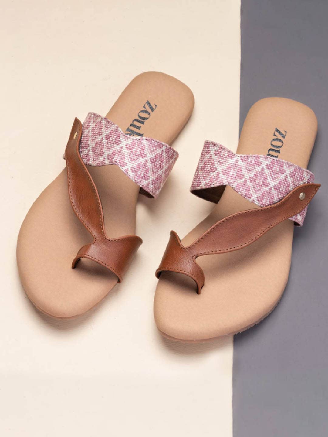 

ZOUK Printed One Toe Flats, Pink