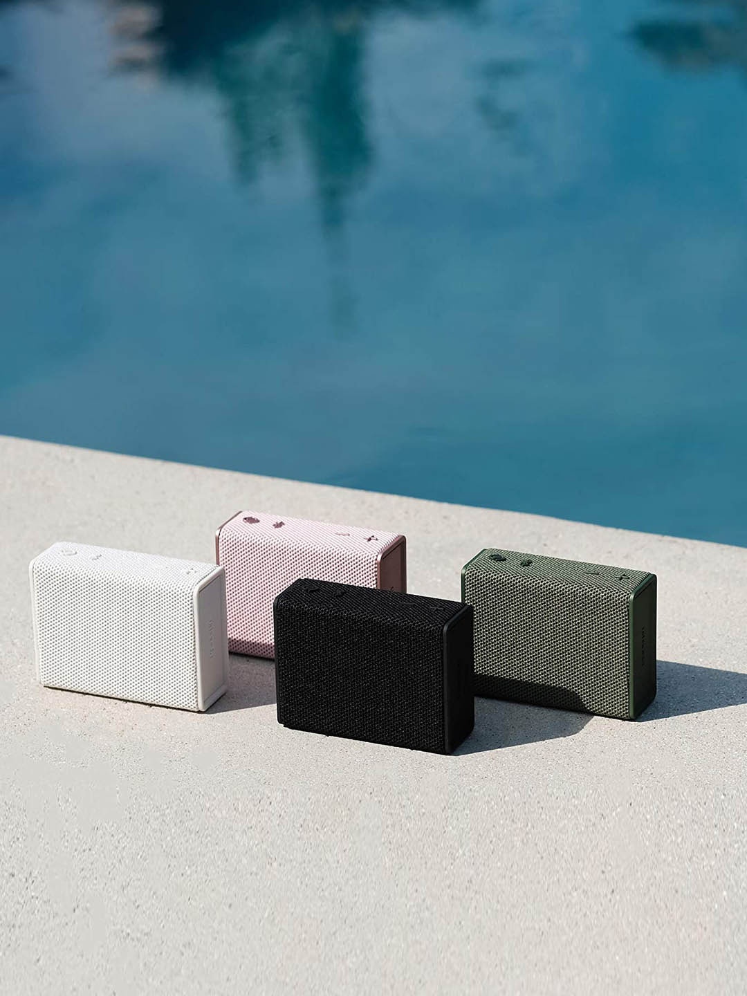 

urbanista Sydney Wireless Pocket-Sized Bluetooth Speaker, Green