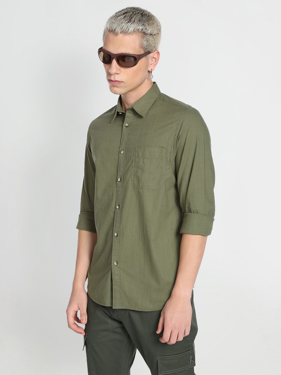 

Flying Machine Spread Collar Slim Fit Pure Cotton Casual Shirt, Green
