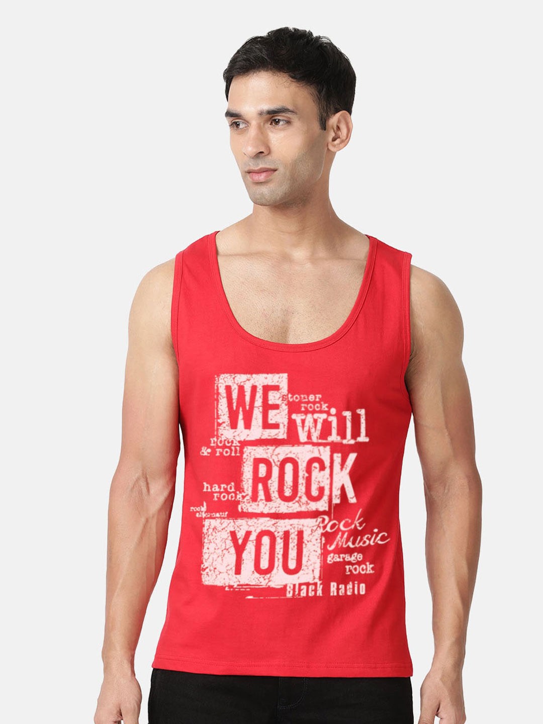 

BLACK RADIO Scoop Neck Sleeveless Typography Printed T-shirt, Red