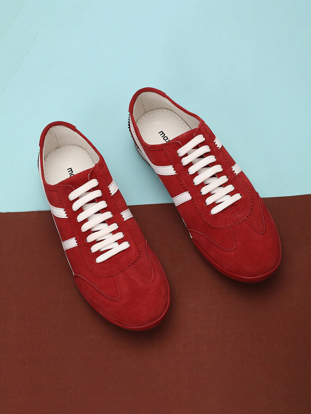 

max Men Striped Contrast Lace Sneakers, Red