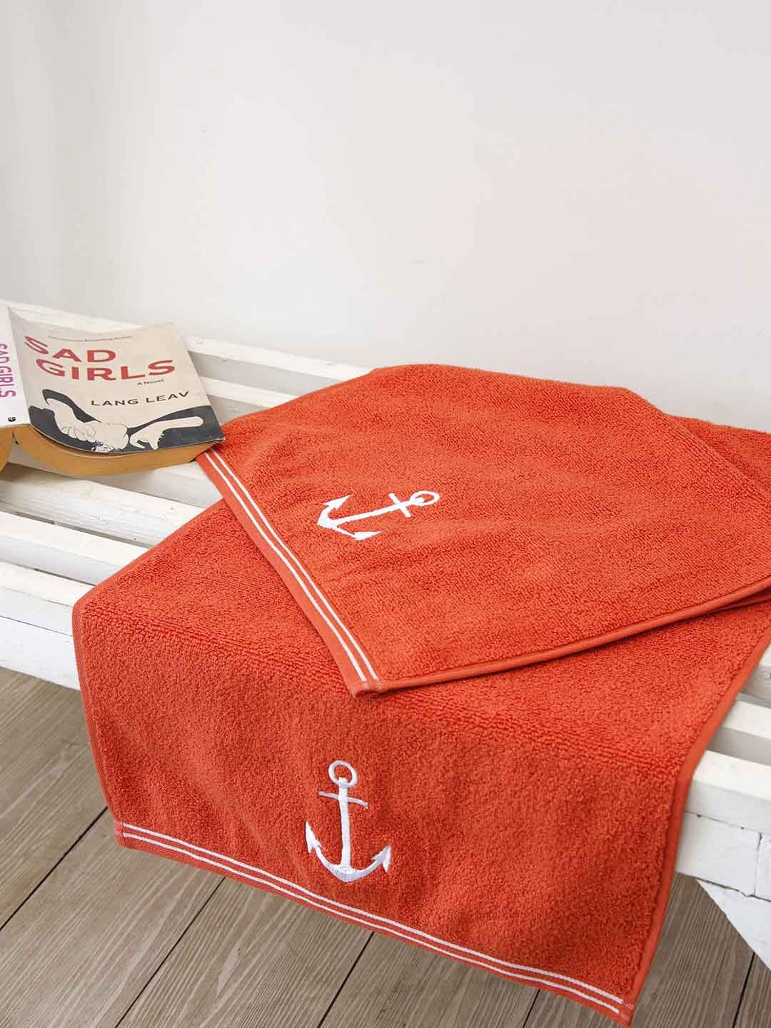 

Ariana Orange-Colored & White 2-Pcs 550 GSM Cotton Hand Towels