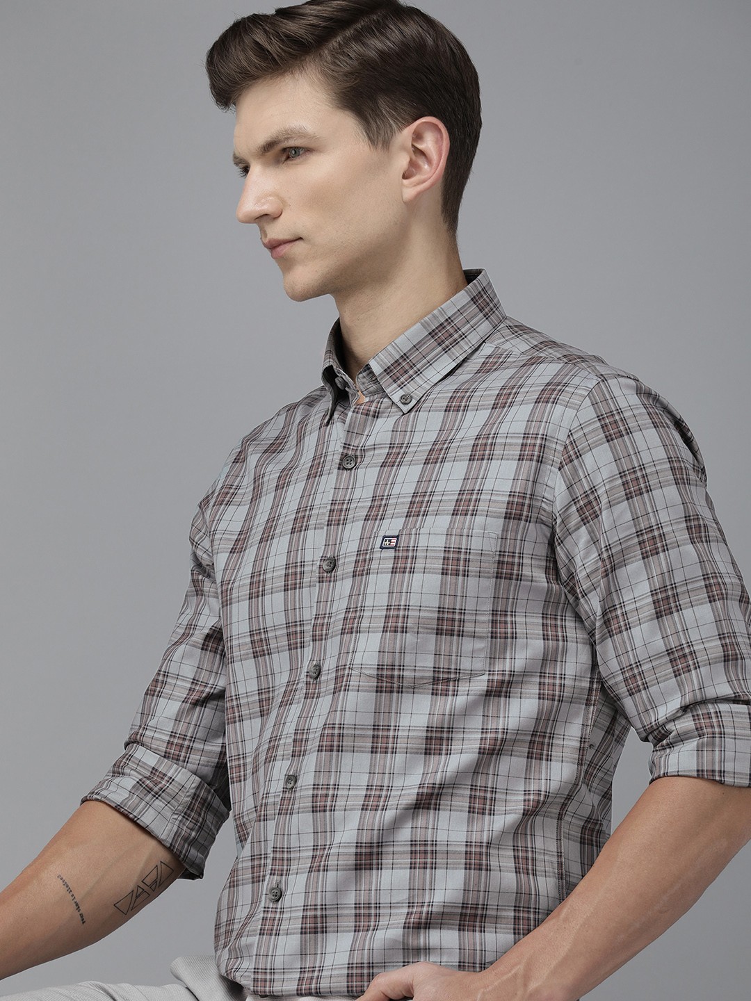 

Arrow Sport Manhattan Slim Fit Pure Cotton Checked Casual Shirt, Grey